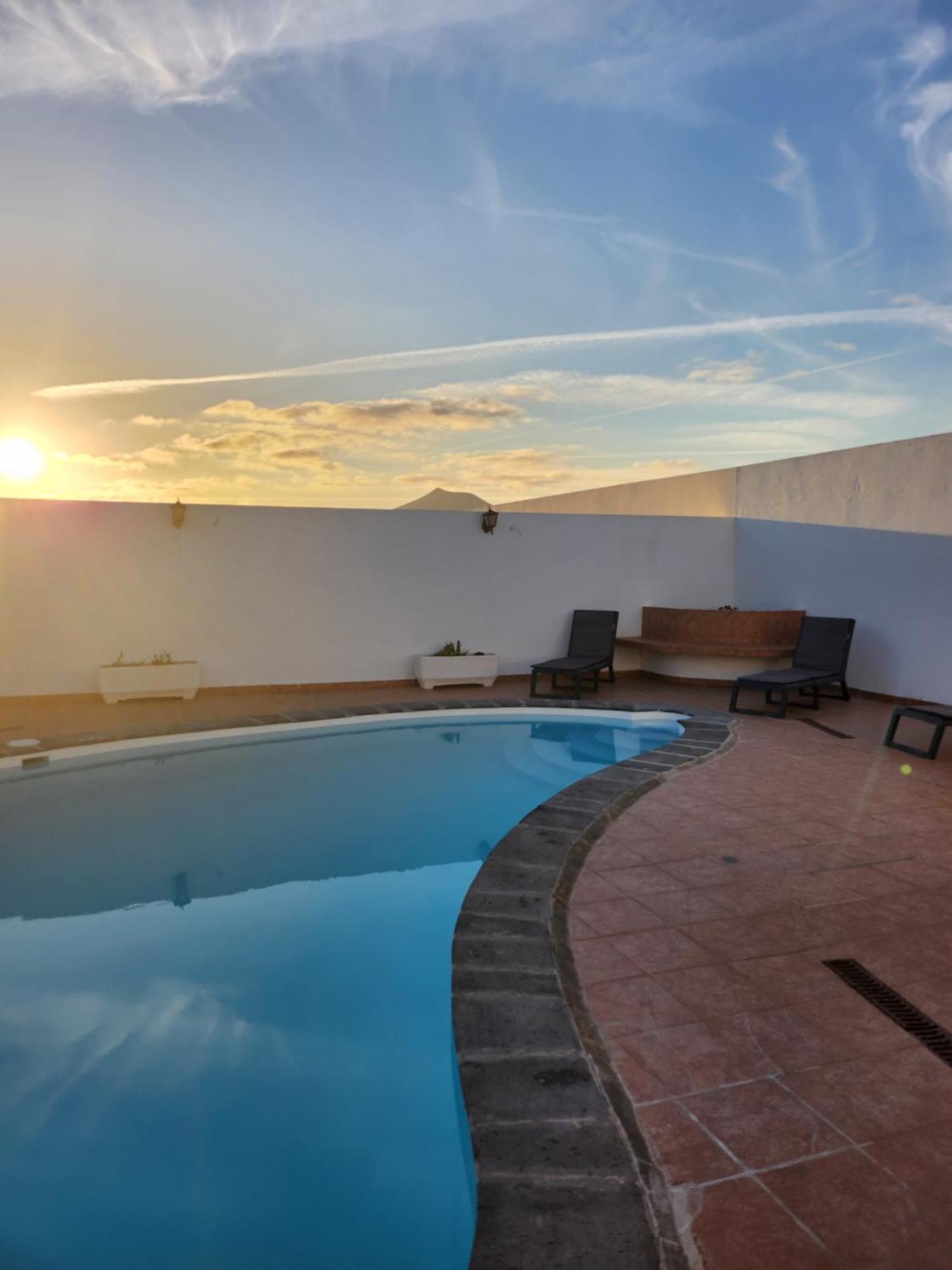 Casa La Bufona Villa Аресифе Екстериор снимка